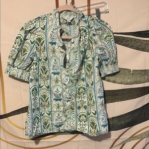Crown and Ivy Floral Green and Blue Women’s Shirt